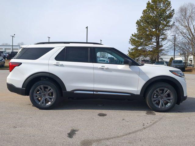 new 2025 Ford Explorer car, priced at $44,999