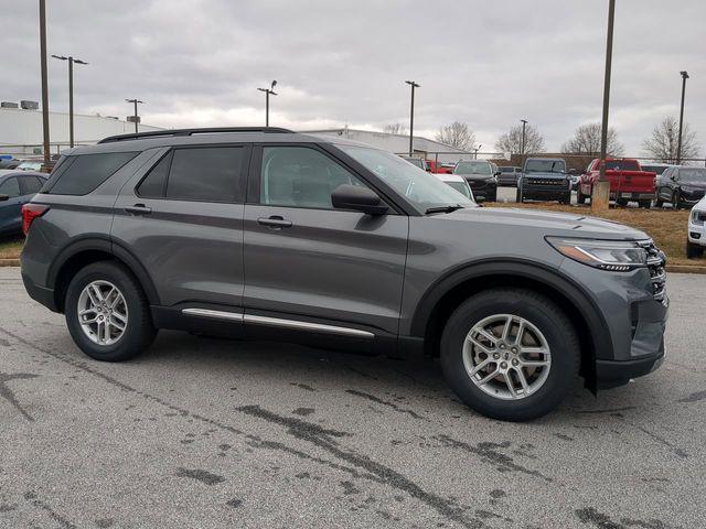 new 2025 Ford Explorer car, priced at $40,809