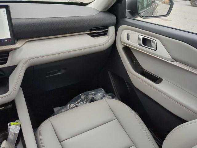 new 2025 Ford Explorer car, priced at $37,809
