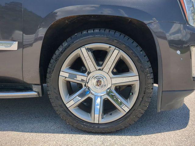 used 2015 Cadillac Escalade car, priced at $22,991