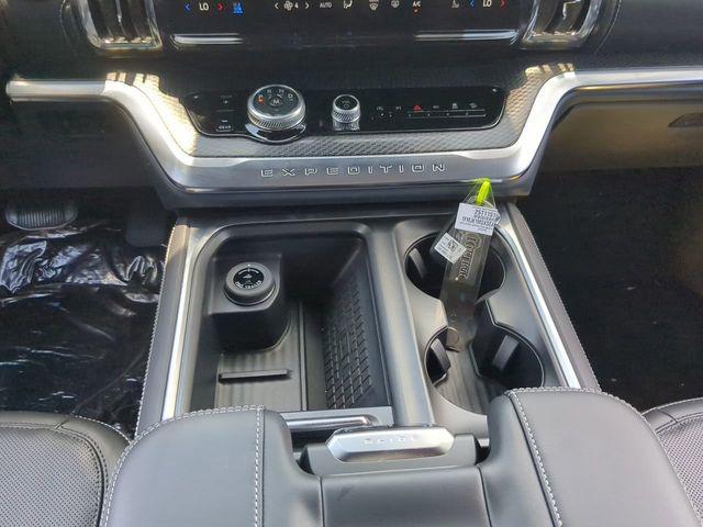 new 2025 Ford Expedition Max car, priced at $83,299