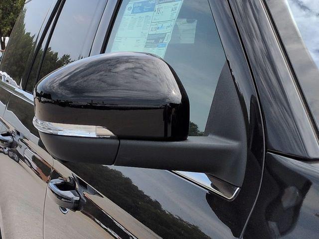 new 2025 Ford Expedition car, priced at $66,724