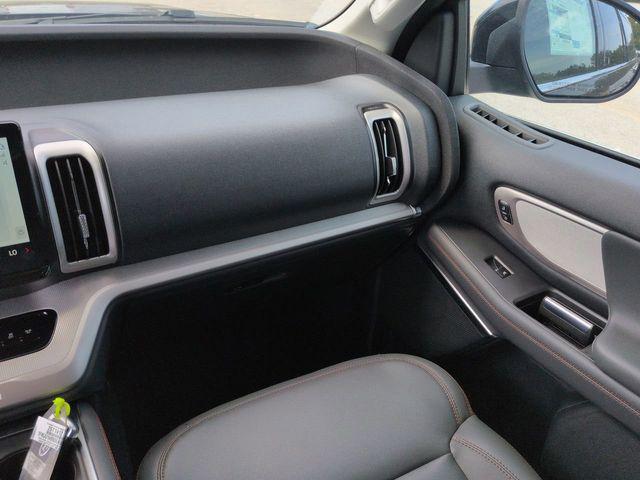 new 2025 Ford Expedition car, priced at $66,724