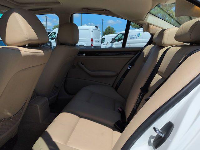 used 2005 BMW 325 car, priced at $5,525