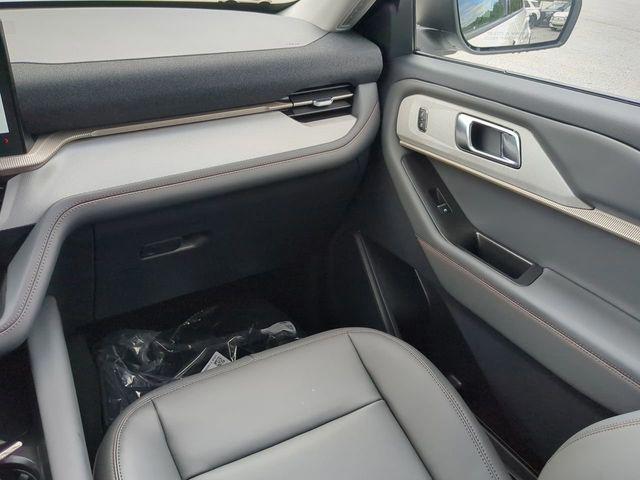 new 2025 Ford Explorer car, priced at $38,504