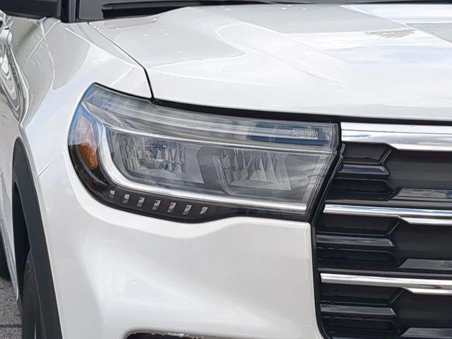 new 2025 Ford Explorer car, priced at $38,504
