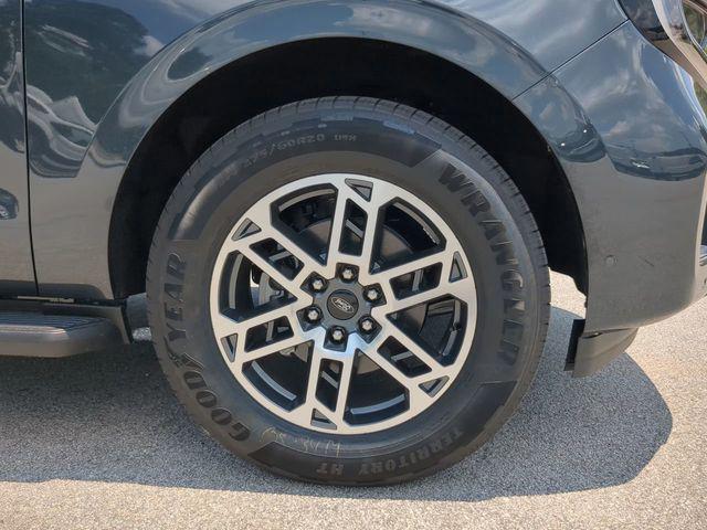 new 2025 Ford Expedition car, priced at $66,799