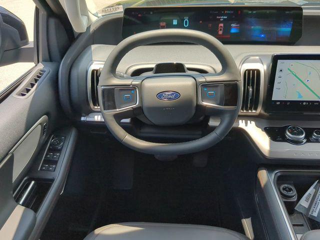 new 2025 Ford Expedition car, priced at $66,799