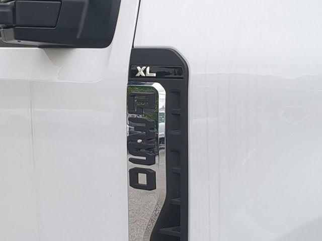 new 2025 Ford F-350 car, priced at $67,019