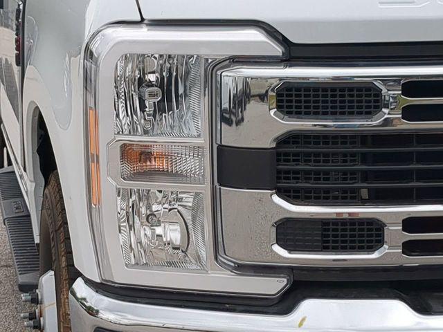 new 2025 Ford F-350 car, priced at $67,019