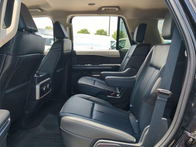 used 2024 Ford Expedition car, priced at $55,000