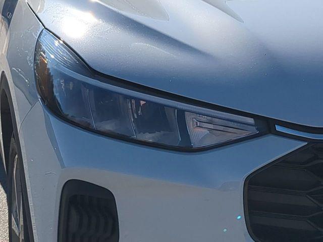 new 2025 Ford Escape car, priced at $25,469