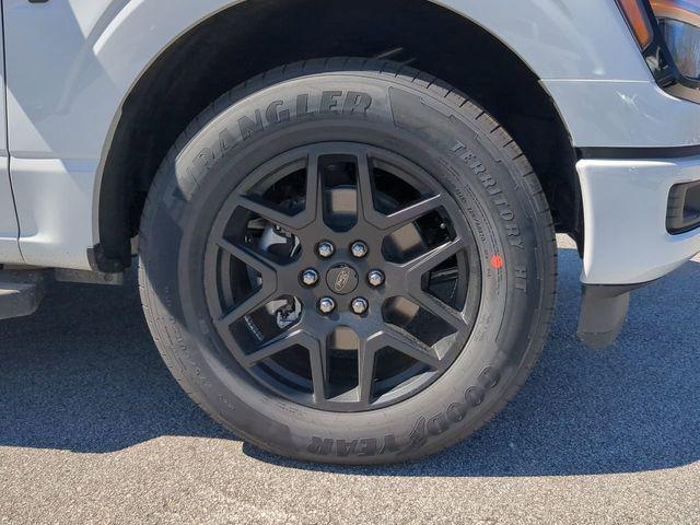 new 2025 Ford F-150 car, priced at $44,533