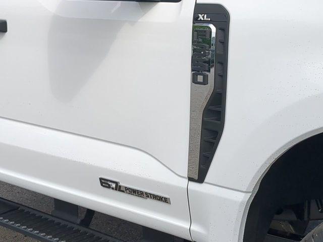 new 2025 Ford F-350 car, priced at $69,019