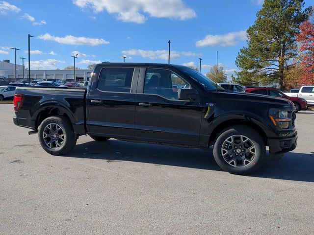 new 2024 Ford F-150 car, priced at $40,399