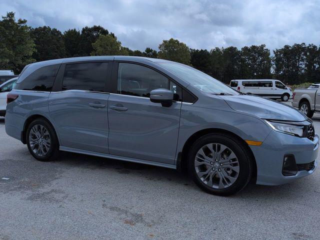 used 2025 Honda Odyssey car, priced at $42,940
