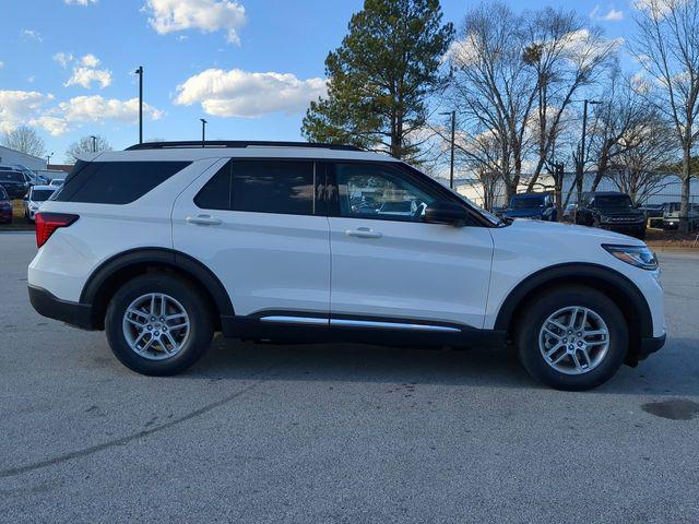 new 2025 Ford Explorer car, priced at $40,604