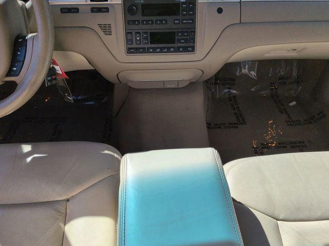 used 2007 Lincoln Town Car car, priced at $11,916