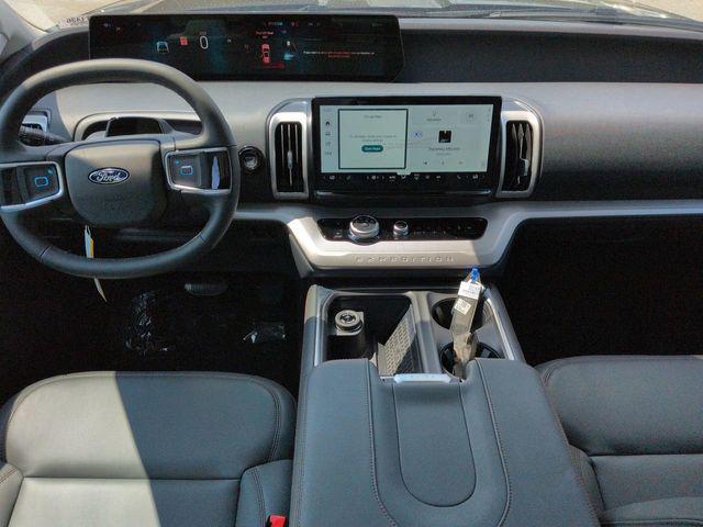 new 2025 Ford Expedition Max car, priced at $69,724