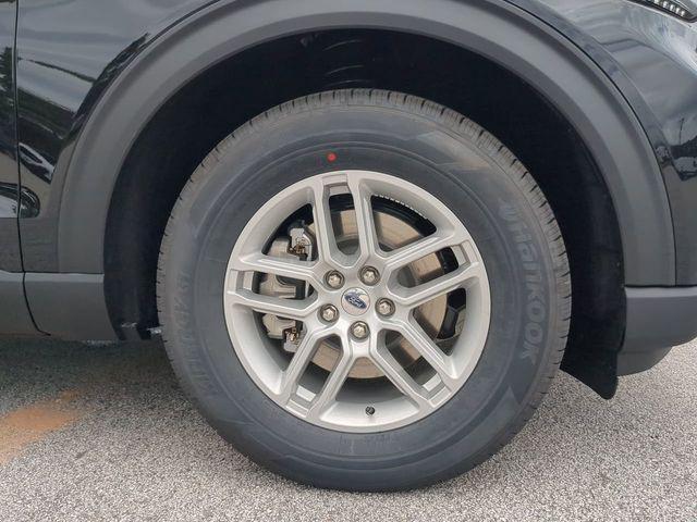 new 2025 Ford Explorer car, priced at $35,379