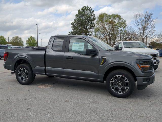 new 2025 Ford F-150 car, priced at $41,813