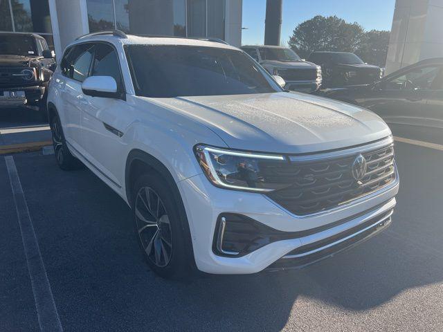 used 2024 Volkswagen Atlas car, priced at $42,786