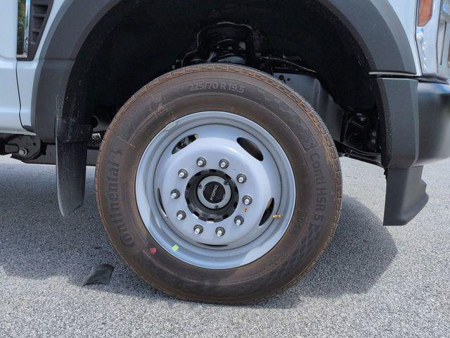 new 2025 Ford F-450 car, priced at $72,849
