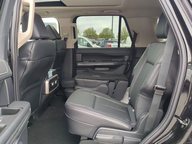 new 2024 Ford Expedition car, priced at $58,454