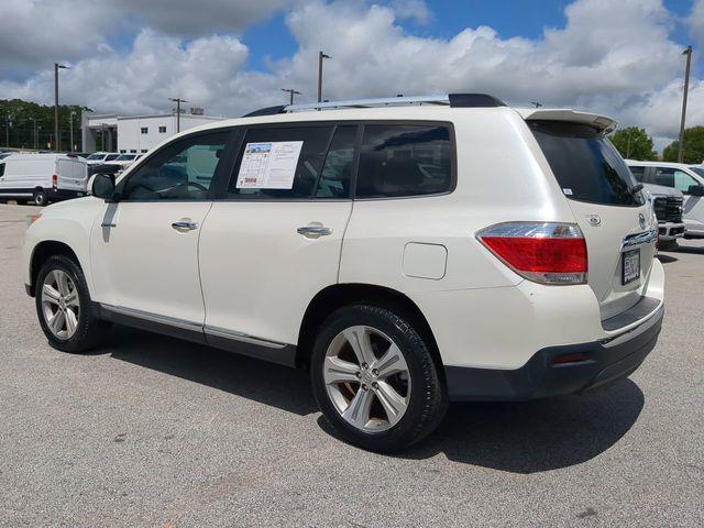 used 2013 Toyota Highlander car, priced at $15,902