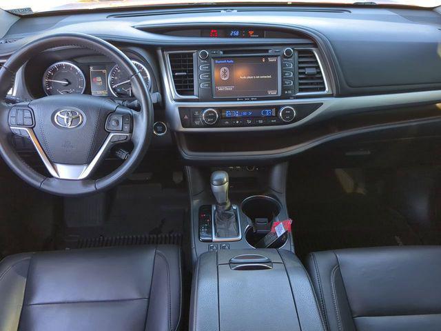 used 2019 Toyota Highlander car, priced at $26,782