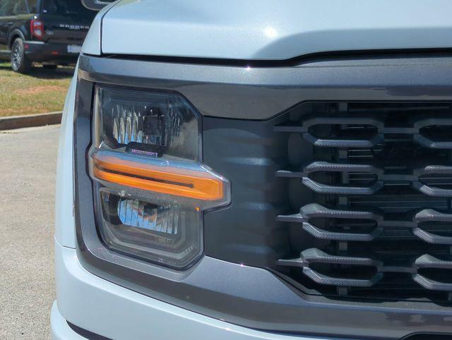 new 2025 Ford F-150 car, priced at $50,038