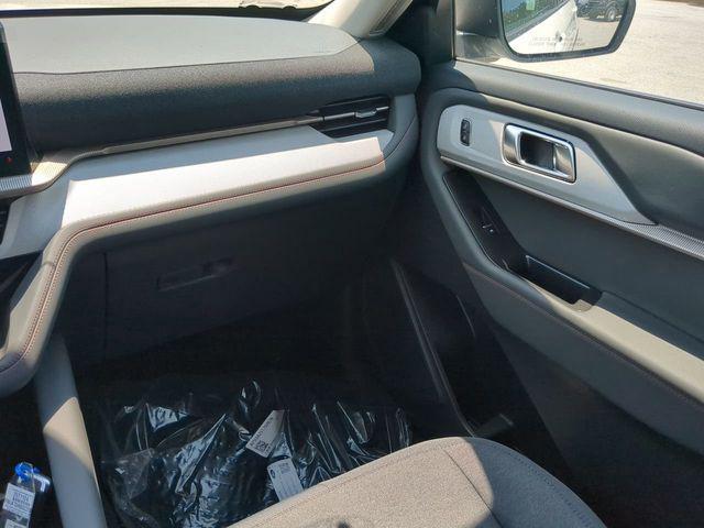 new 2025 Ford Explorer car, priced at $35,539