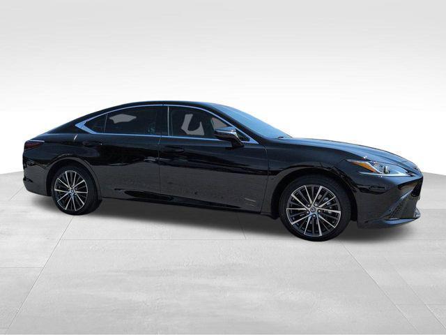 used 2024 Lexus ES 350 car, priced at $40,000