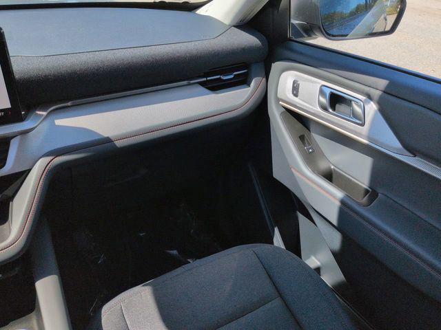 new 2025 Ford Explorer car, priced at $36,239
