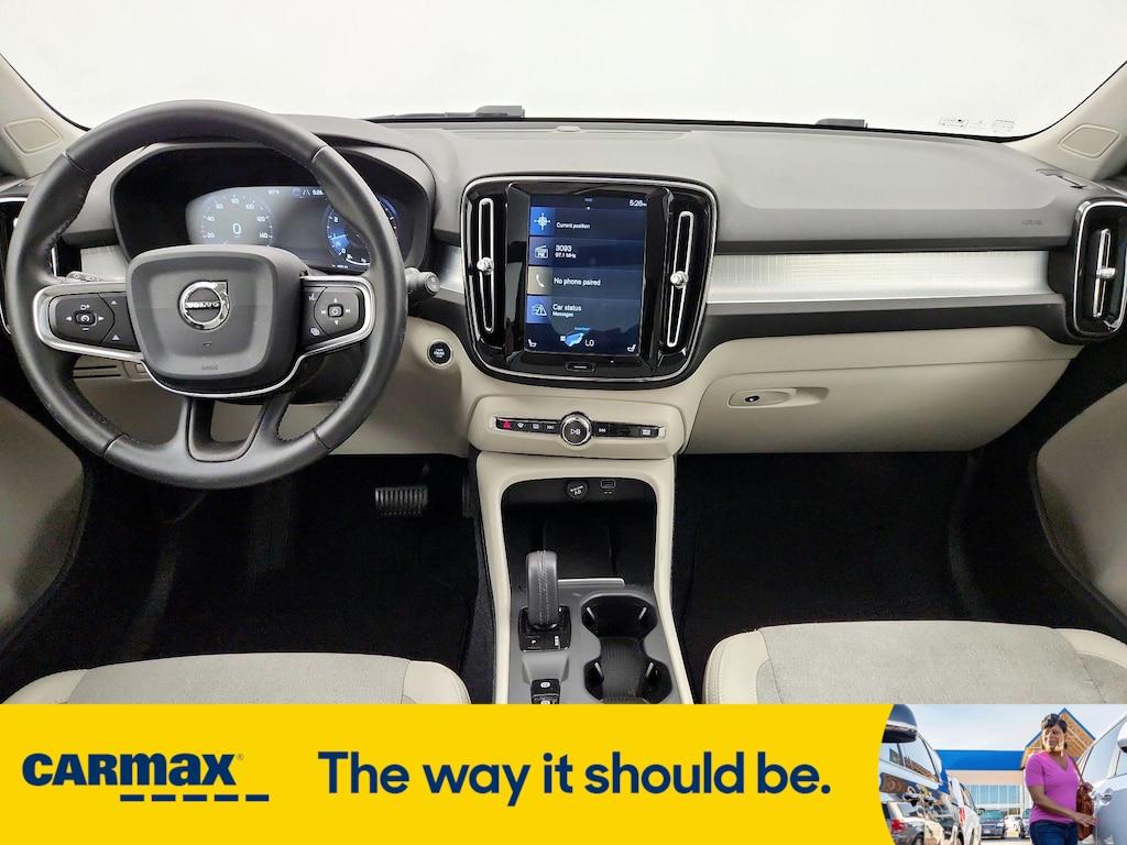 used 2020 Volvo XC40 car, priced at $27,998