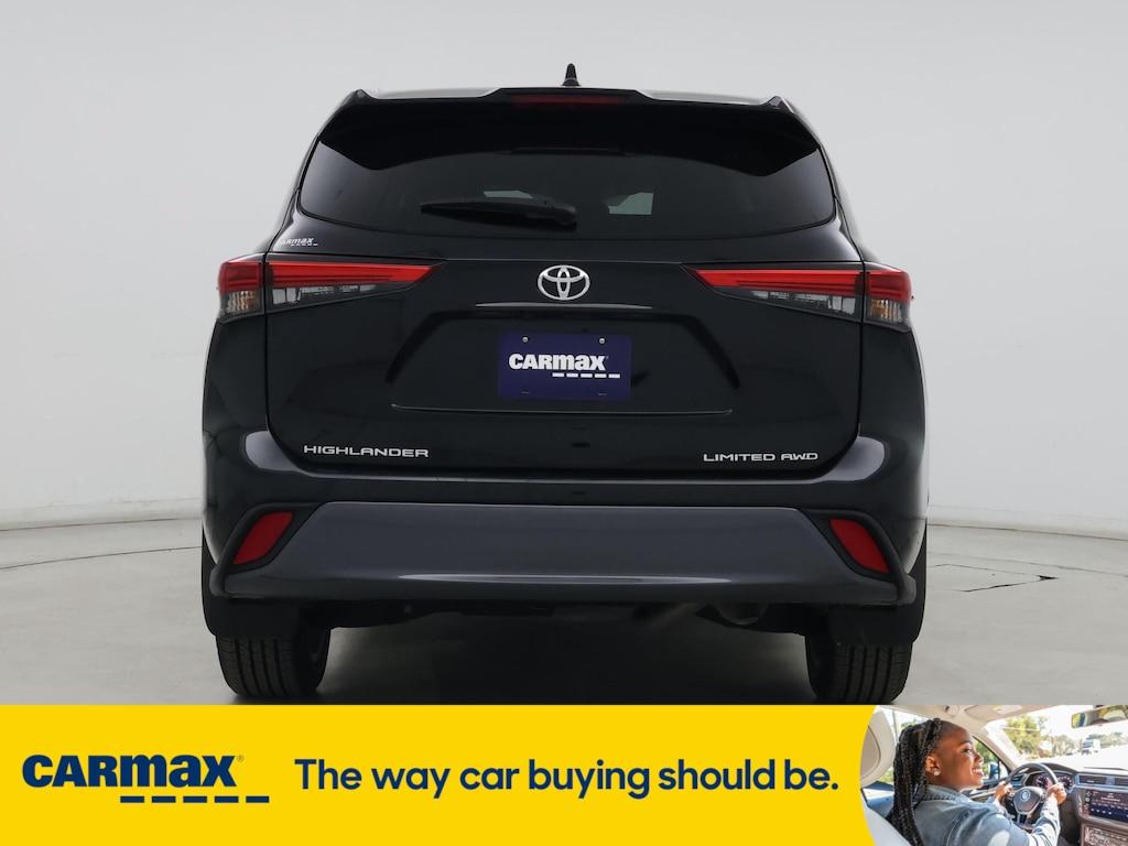 used 2022 Toyota Highlander car, priced at $36,998