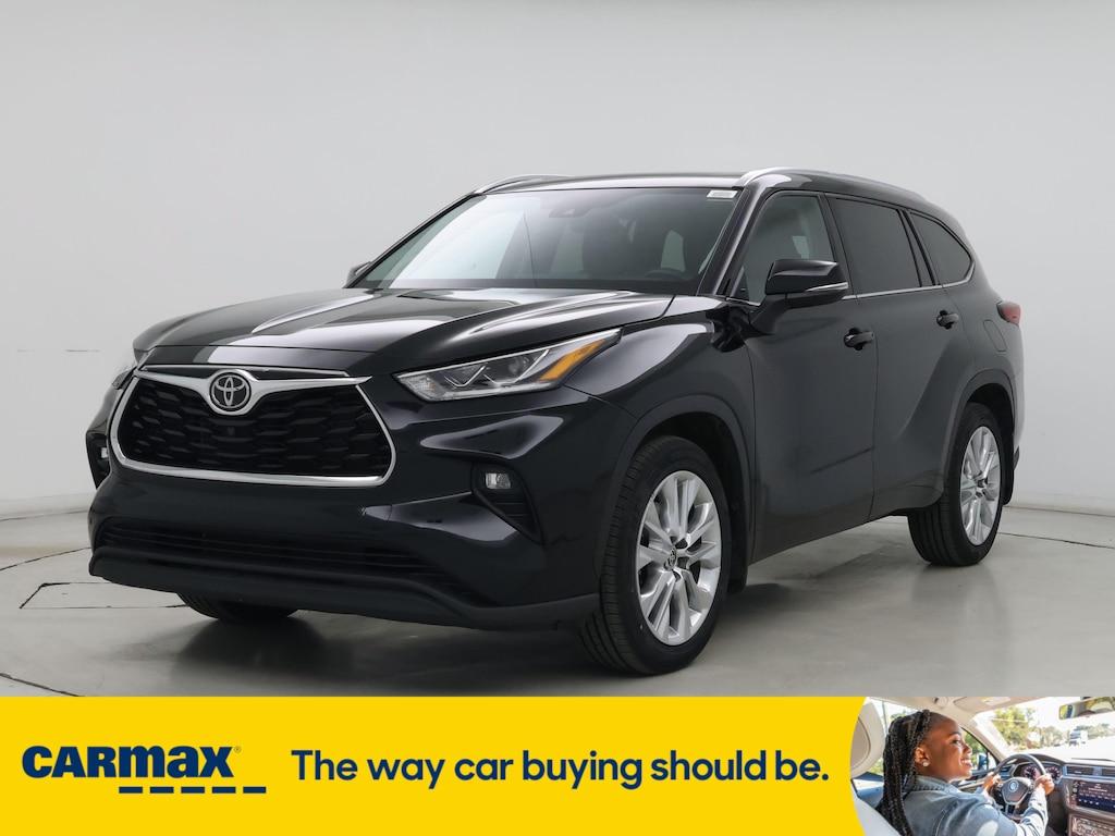 used 2022 Toyota Highlander car, priced at $36,998