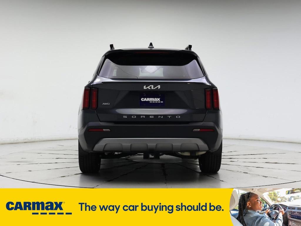 used 2022 Kia Sorento car, priced at $30,998