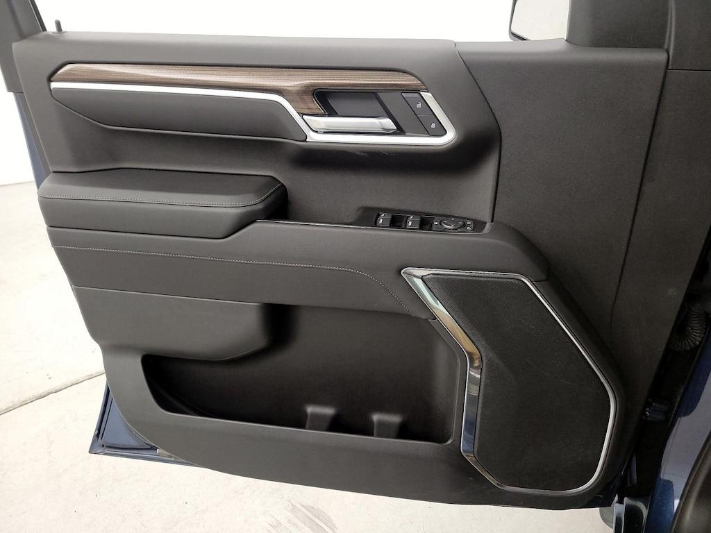 used 2022 Chevrolet Silverado 1500 car, priced at $43,998