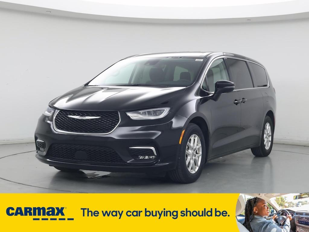 used 2023 Chrysler Pacifica car, priced at $26,998