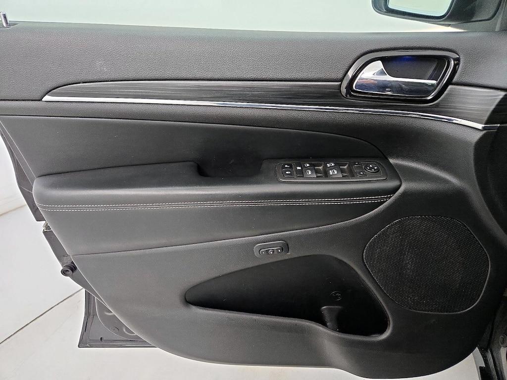 used 2021 Jeep Grand Cherokee car, priced at $31,998
