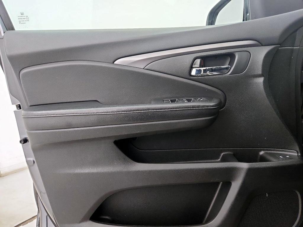 used 2016 Honda Pilot car, priced at $17,998