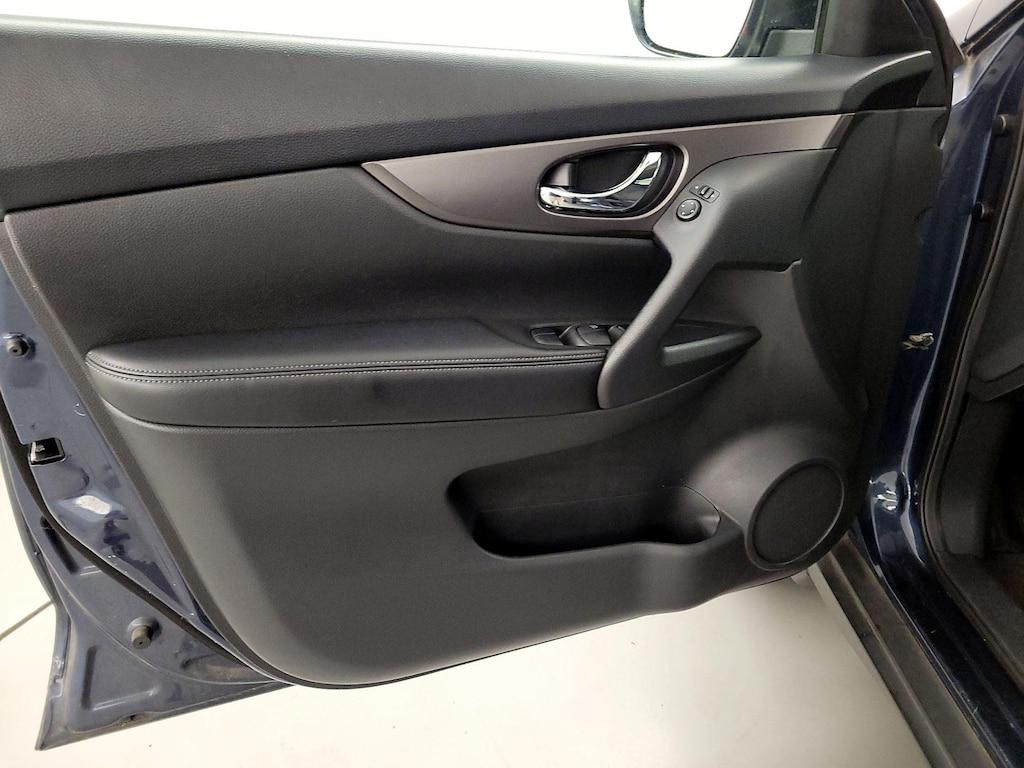 used 2016 Nissan Rogue car, priced at $14,998