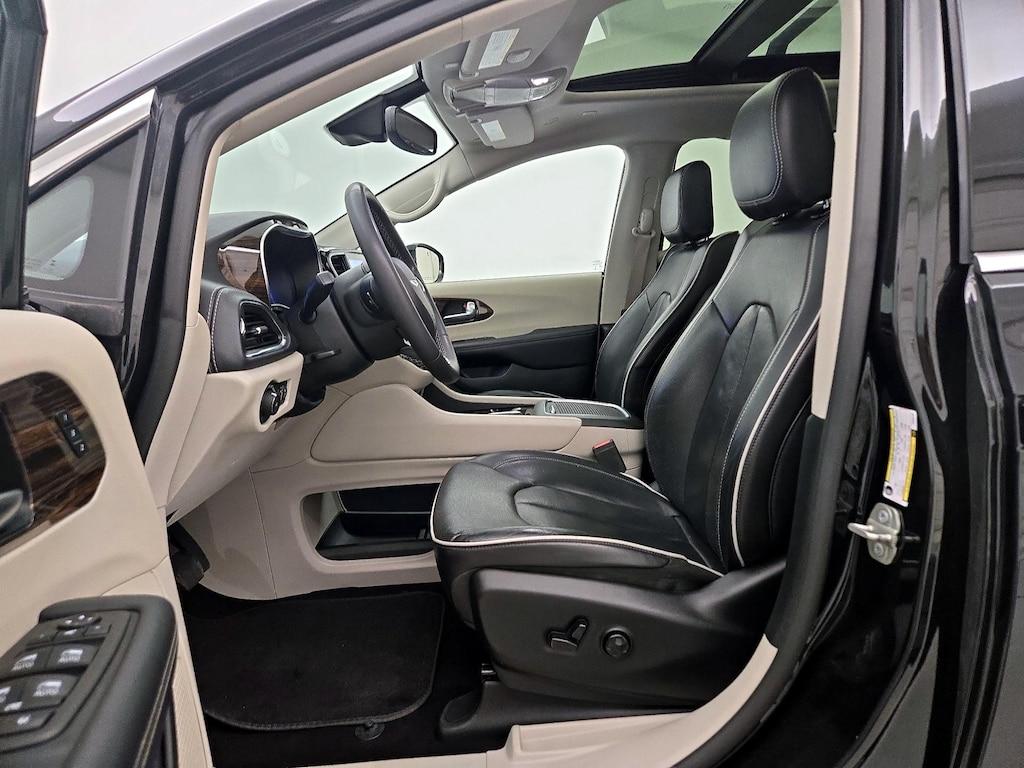 used 2023 Chrysler Pacifica car, priced at $29,998