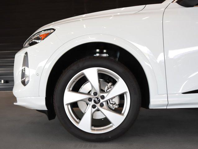 new 2025 Audi Q5 car, priced at $61,890