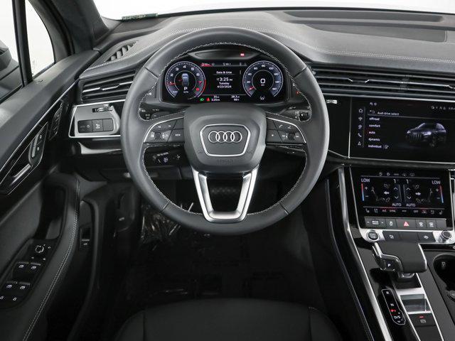 new 2025 Audi Q7 car, priced at $71,120