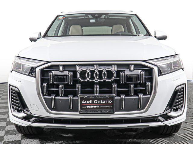 new 2025 Audi Q7 car, priced at $70,020