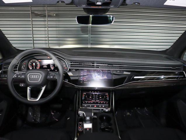 new 2025 Audi Q7 car, priced at $77,460