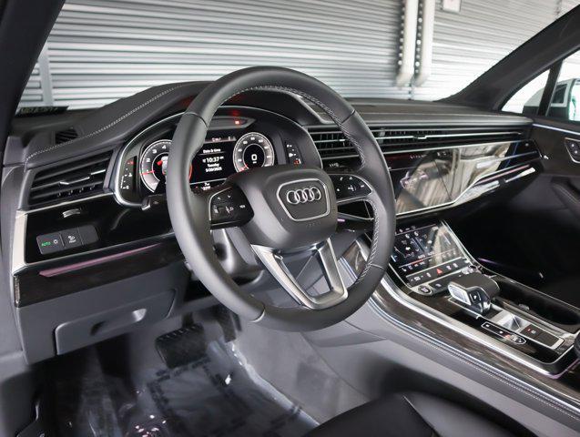 new 2025 Audi Q7 car, priced at $77,460