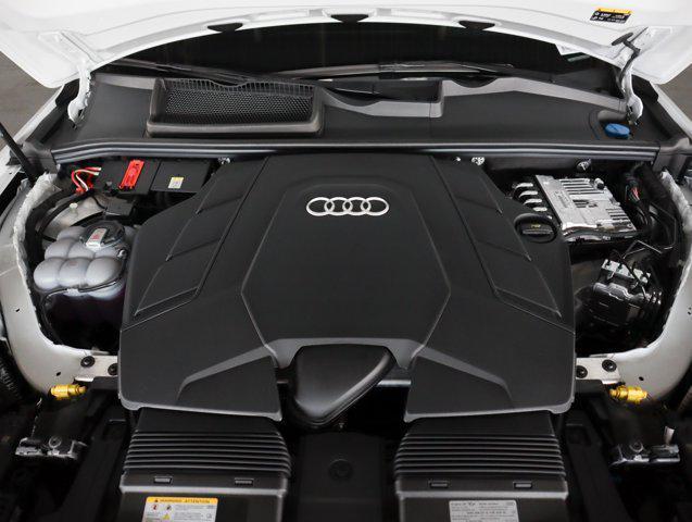 new 2025 Audi Q7 car, priced at $77,460